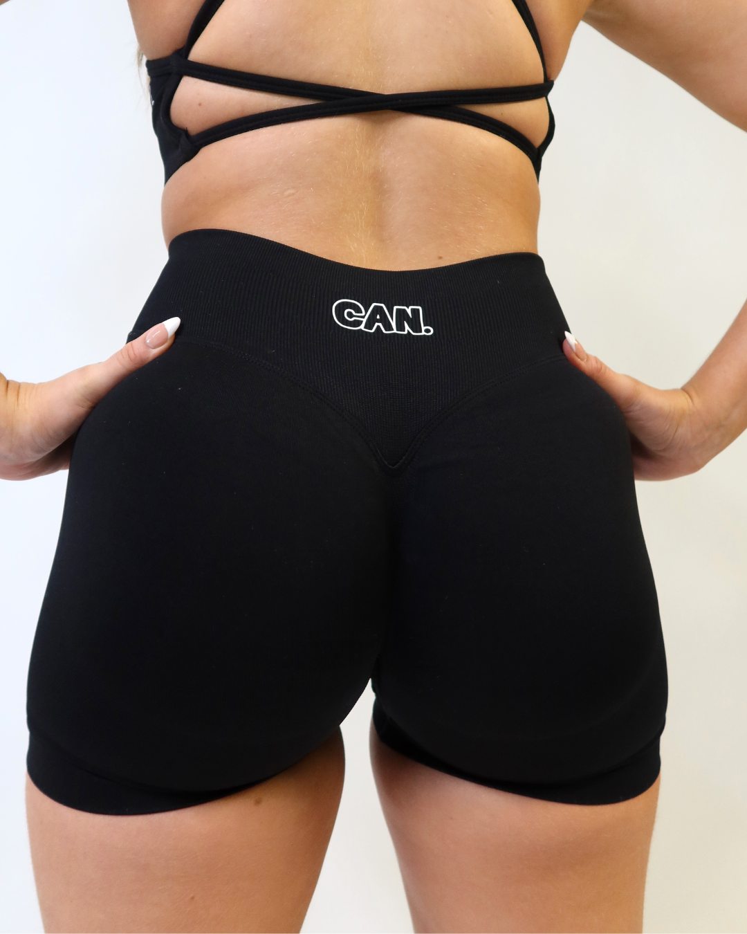 Seamless Contour Shorts