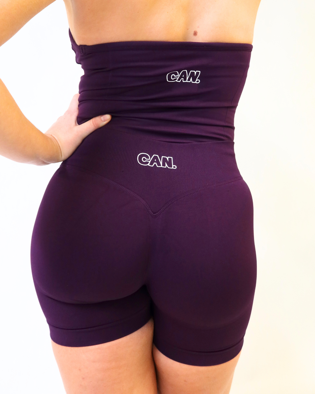 Seamless Contour Shorts